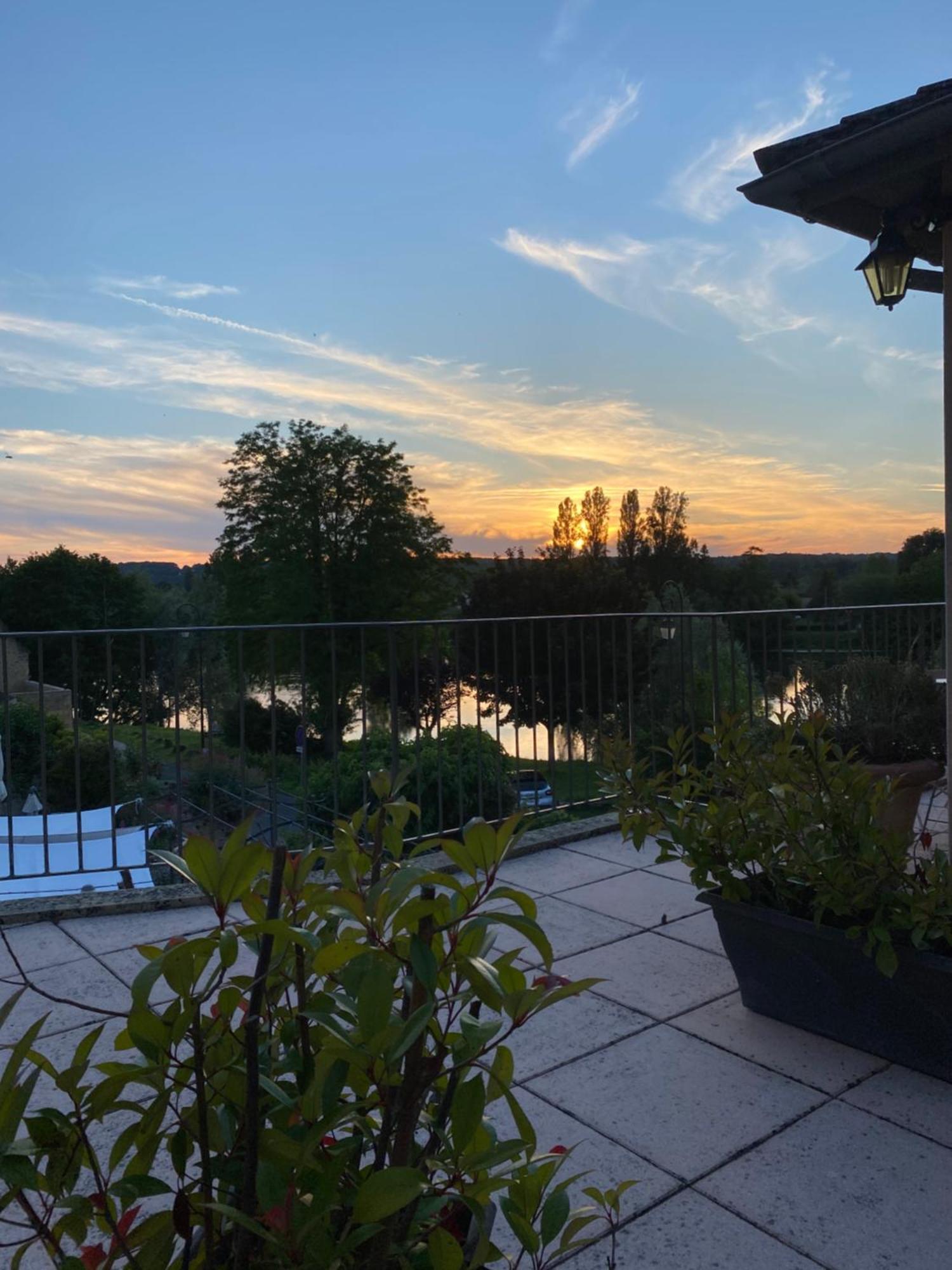Badefols-sur-Dordogne Hotel-Restaurant Cote Rivage מראה חיצוני תמונה